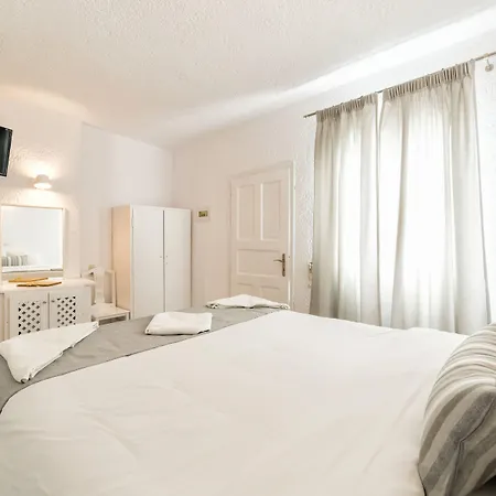 Artemis 3* Megalochori (Santorini)