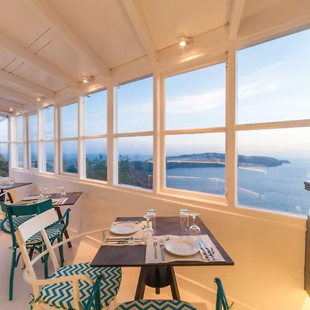Artemis Aparthotel Megalochori (Santorini)