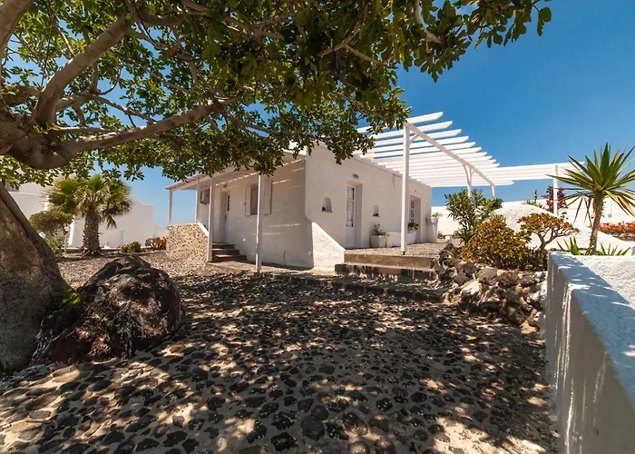 Artemis Megalochori (Santorini)