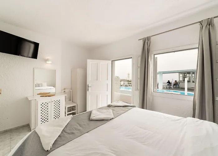 Artemis 3* Megalochori (Santorini)