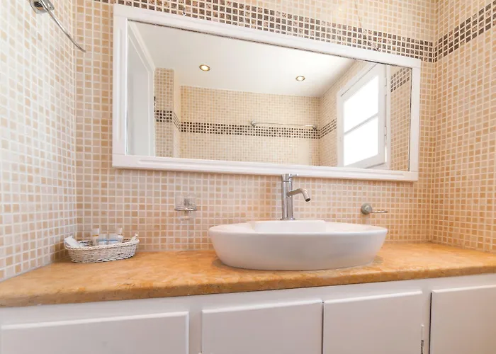 Artemis 3* ميغالوخوري