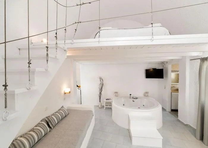 Artemis 3* Megalochori (Santorini)