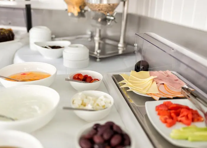 Artemis Megalochori (Santorini)