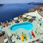 Artemis Apartahotel