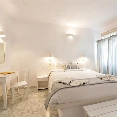 Artemis Aparthotel 3*