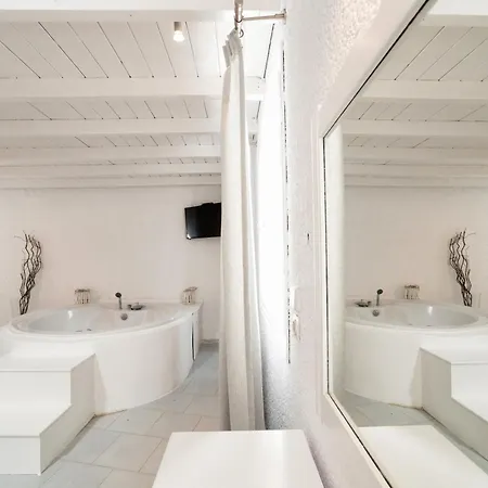 Artemis Aparthotel Megalochori (Santorini)