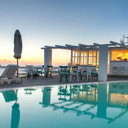 Artemis Aparthotel 3*