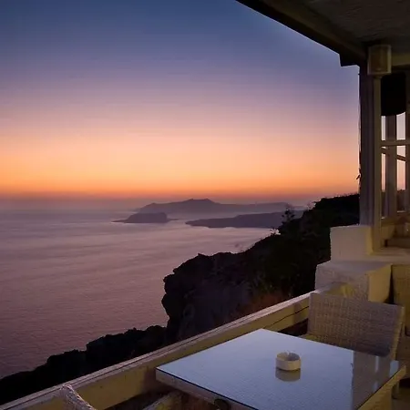 Artemis Aparthotel Megalochori (Santorini)