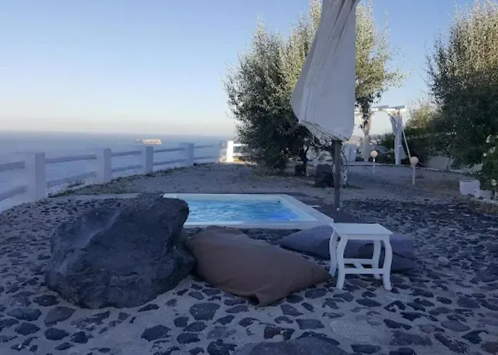 Artemis Megalochori (Santorini)